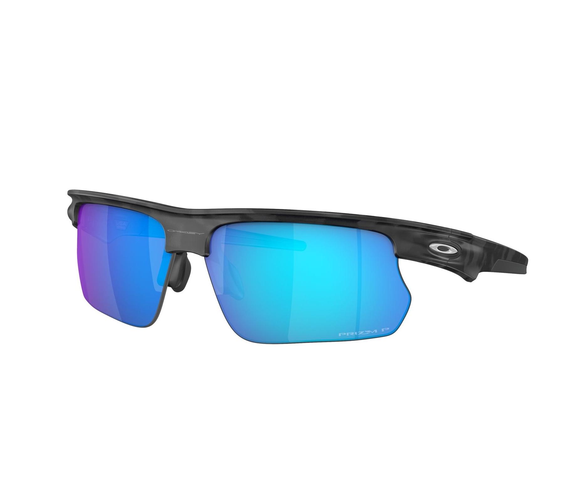 Oakley sunglasses OO9400 940005 68 6 Grey - 