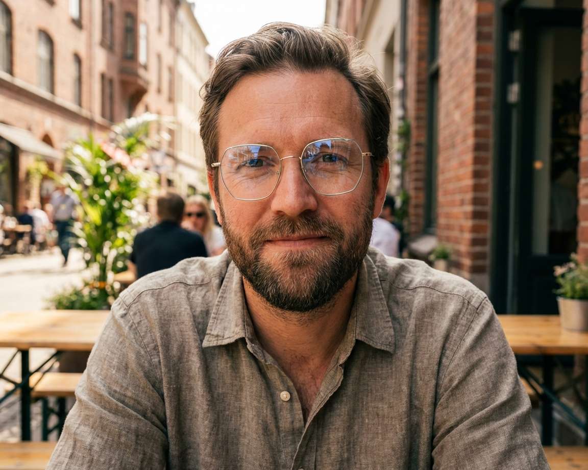 Etnia Barcelona TIERGARTEN GDWH 51-18 Gold White other view