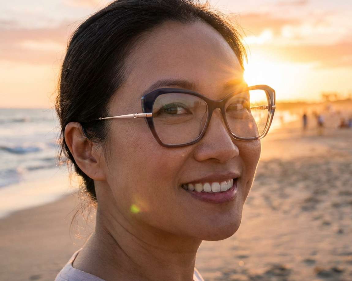 Guess Glasses GU50183/V 092 display picture 1